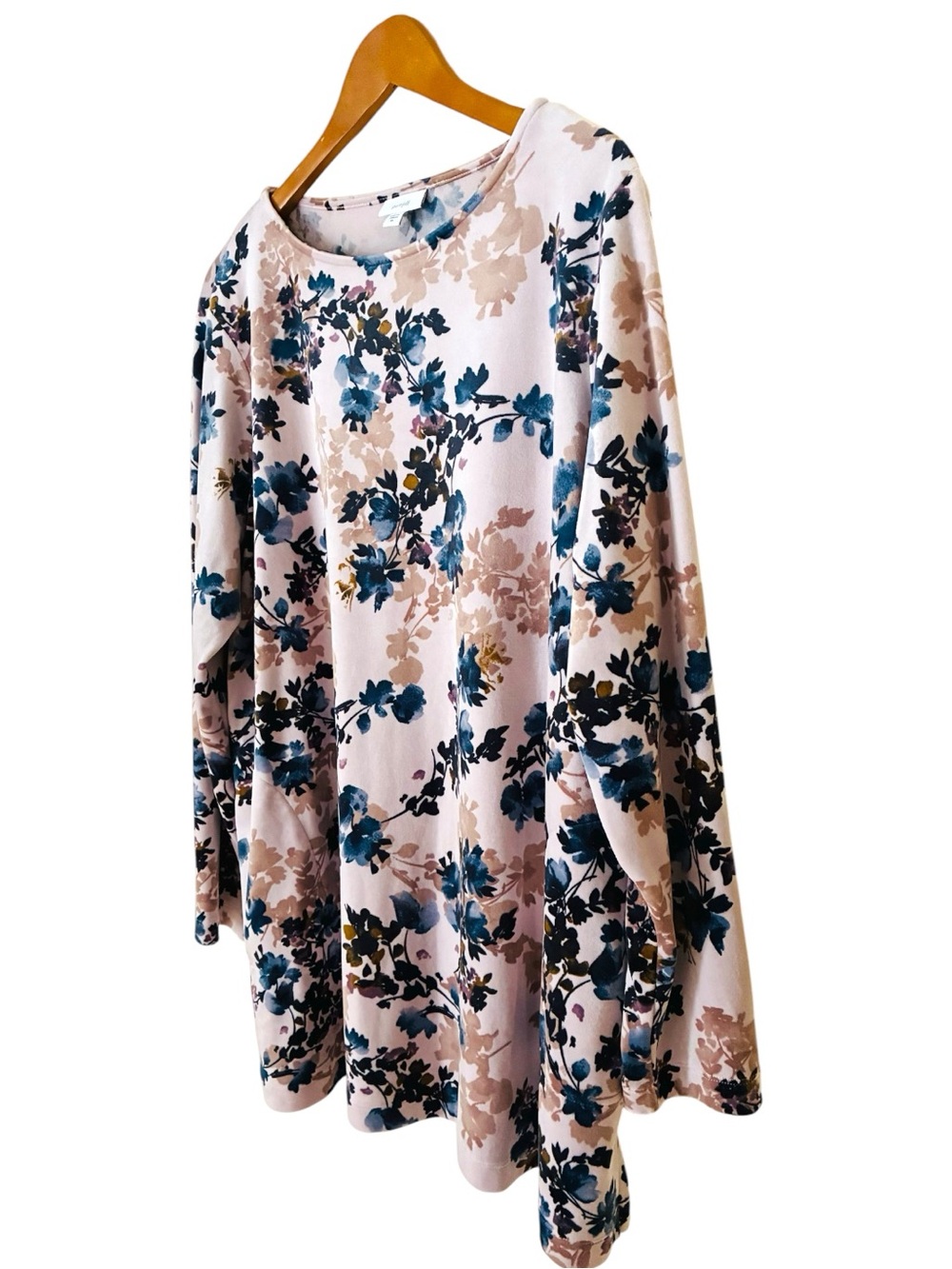 J. Jill Sz XL Pink Velvet Floral Scoop-Neck Long Sleeve Top w/ Pockets - Picture 4 of 9